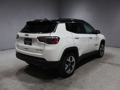 Used 2018 Jeep Compass Limited AWD/4WD image 2