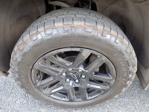 Used 2022 Chevrolet Silverado 1500 RST image 10