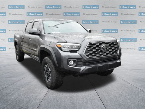 Used 2022 Toyota Tacoma TRD Off-Road image 18