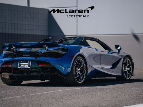 Used 2022 McLaren 720S Luxury image 9