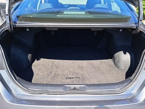 Used 2024 Nissan Altima 2.5 SV FWD image 28