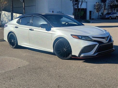 Used 2022 Toyota Camry XSE image 30