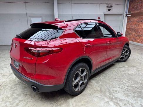 Used 2022 Alfa Romeo Stelvio Sprint image 6