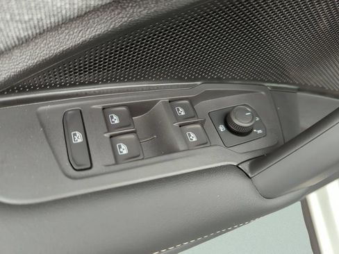 New 2026 Volkswagen Tiguan S FWD image 25