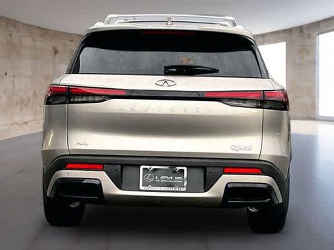 Used 2025 INFINITI QX60 Luxe w/ Vision Package AWD/4WD image 6