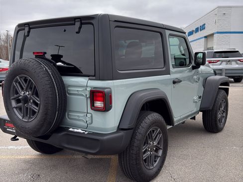 Used 2024 Jeep Wrangler Sport image 5