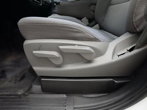 Used 2019 Chevrolet Silverado 1500 W/T AWD/4WD image 26