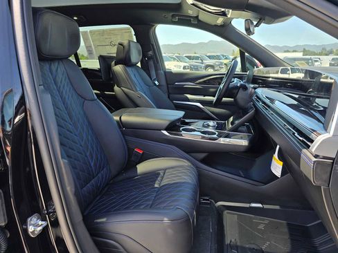 New 2026 Cadillac Escalade IQ Luxury 1 w/ LPO, Floor Liner Package image 15