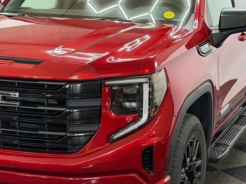 Used 2023 GMC Sierra 1500 Elevation w/ LPO, Elevation Black Package AWD/4WD image 6