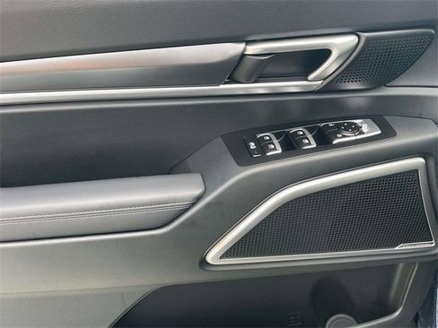 New 2025 Kia Telluride S image 29