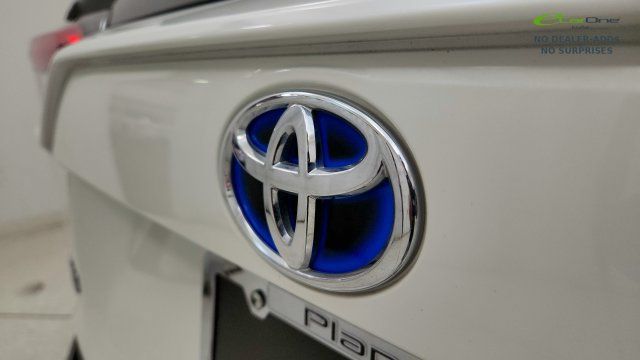 Used 2021 Toyota RAV4 XLE Premium AWD/4WD image 33
