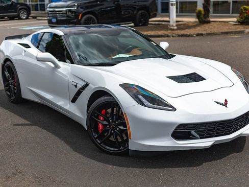 Used 2015 Chevrolet Corvette Stingray Coupe w/ 3LT Preferred Equipment Group RWD image 2