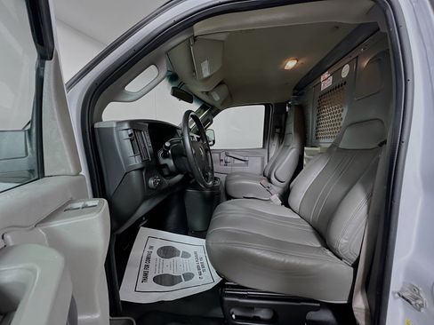 Used 2021 Chevrolet Express 2500 Extended w/ Communications Package RWD image 14