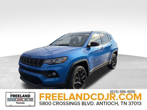 New 2026 Jeep Compass Latitude image 7