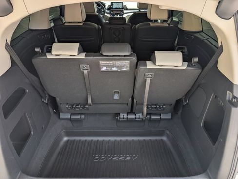 Used 2026 Honda Odyssey Elite image 14