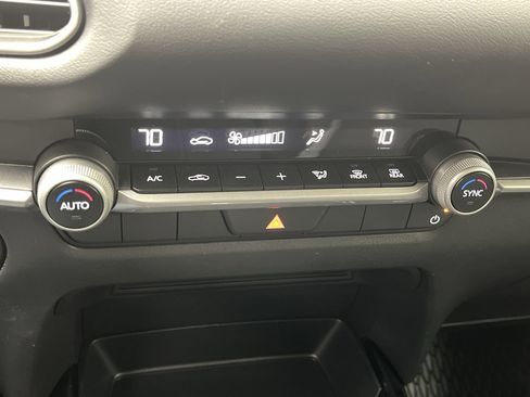 Certified 2025 MAZDA CX-30 AWD 2.5 S w/ Select Sport Pkg image 18