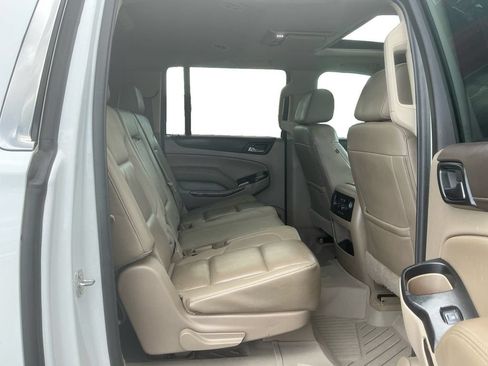Used 2019 GMC Yukon XL SLT w/ Open Road Package RWD image 23