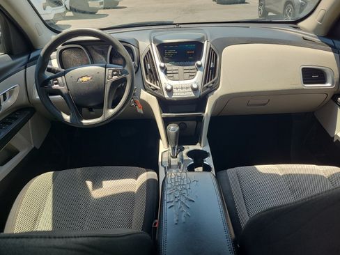 Used 2017 Chevrolet Equinox LS FWD image 13