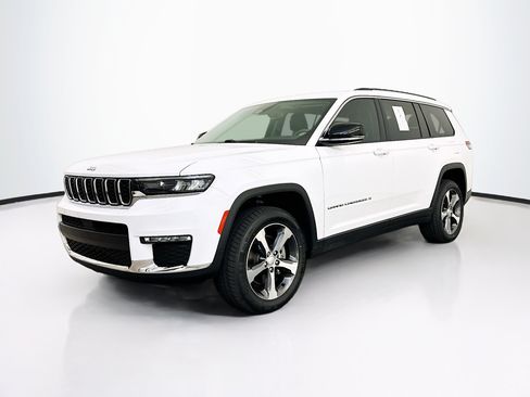 Used 2023 Jeep Grand Cherokee L Limited AWD/4WD image 3