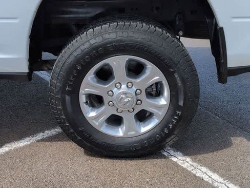 Used 2024 RAM 2500 Big Horn AWD/4WD image 14