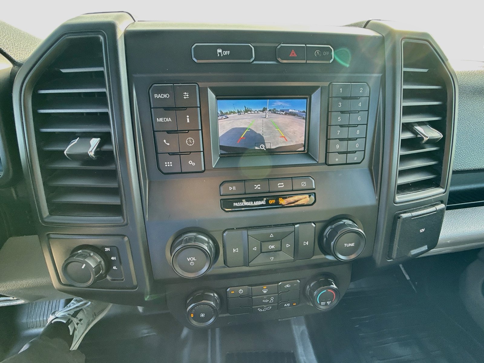 Used 2019 Ford F150 XL w/ Equipment Group 101A Mid AWD/4WD image 13