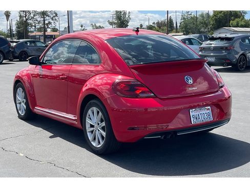 Used 2017 Volkswagen Beetle 1.8T SE FWD image 3