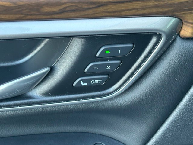 Used 2019 Honda CR-V Touring image 10
