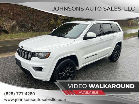 Used 2017 Jeep Grand Cherokee Altitude image 1