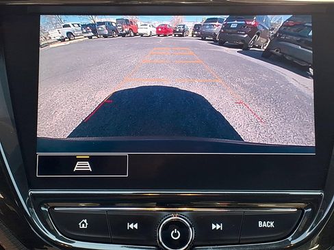 Certified 2022 Chevrolet TrailBlazer RS w/ Sun and Liftgate Package AWD/4WD image 17