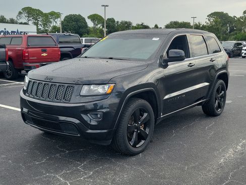 Used 2015 Jeep Grand Cherokee Altitude AWD/4WD image 3
