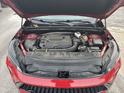 Certified 2025 Buick Envision Sport Touring image 30