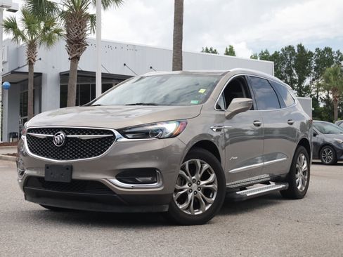 Used 2019 Buick Enclave Avenir w/ Avenir Technology Package AWD/4WD image 1