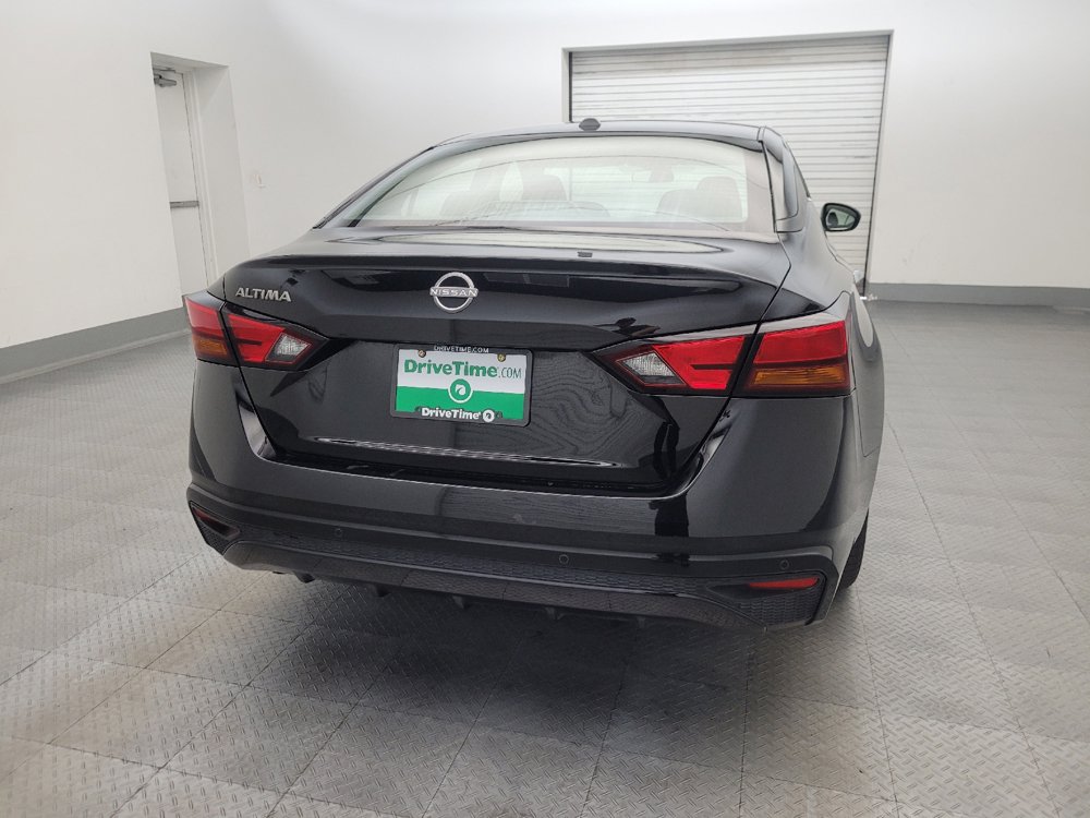 Used 2025 Nissan Altima 2.5 SV FWD image 7