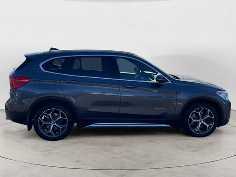 Used 2017 BMW X1 xDrive28i AWD/4WD image 6