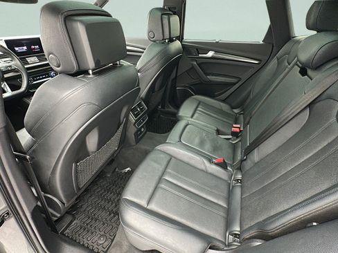 Used 2019 Audi SQ5 Prestige w/ Prestige Package AWD/4WD image 10