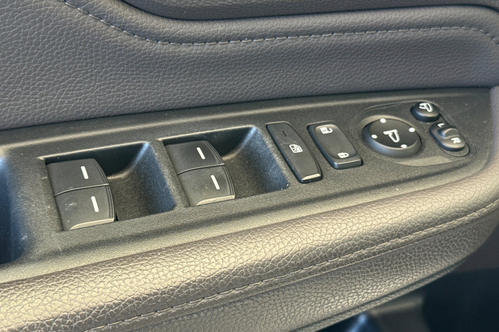 Used 2019 Honda Odyssey Elite image 14