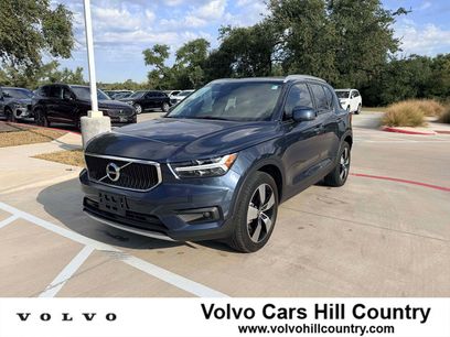 Used 2021 Volvo XC40 T5 Momentum w/ Protection Package Premier
