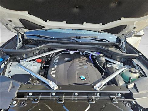 New 2026 BMW X5 xDrive40i image 13