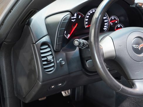 Used 2008 Chevrolet Corvette Coupe w/ Z51 Performance Package RWD image 47