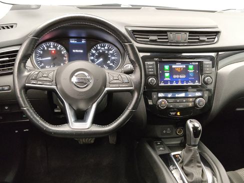 Used 2019 Nissan Rogue Sport SV w/ Technology Package FWD image 22