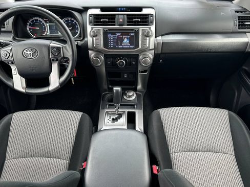 Used 2016 Toyota 4Runner SR5 AWD/4WD image 13