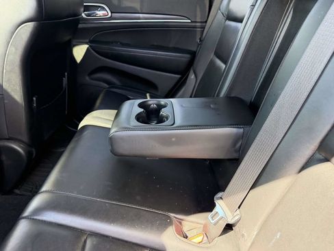 Used 2020 Jeep Grand Cherokee Limited AWD/4WD image 21