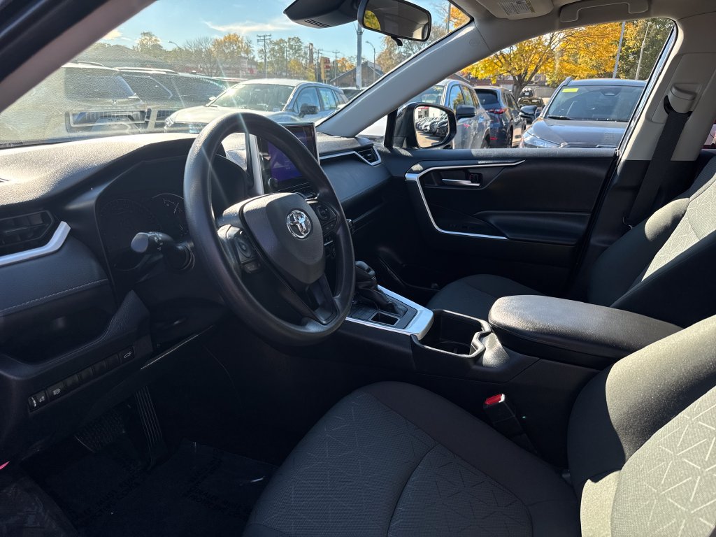 Used 2024 Toyota RAV4 XLE w/ Convenience Package AWD/4WD image 15