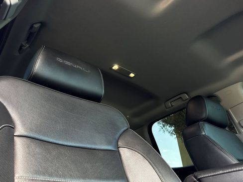 Used 2017 GMC Sierra 1500 Denali RWD image 17