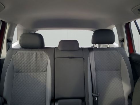 Used 2019 Volkswagen Tiguan S image 42
