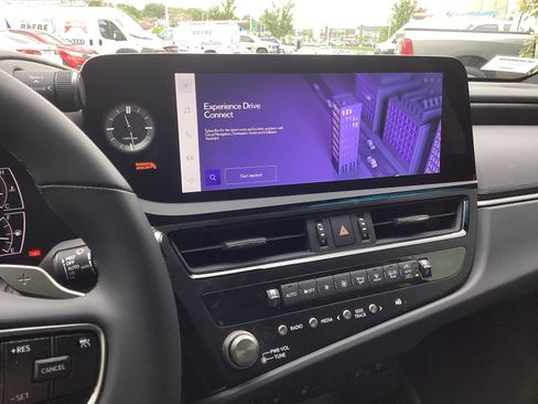 New 2025 Lexus ES 300h F Sport image 27