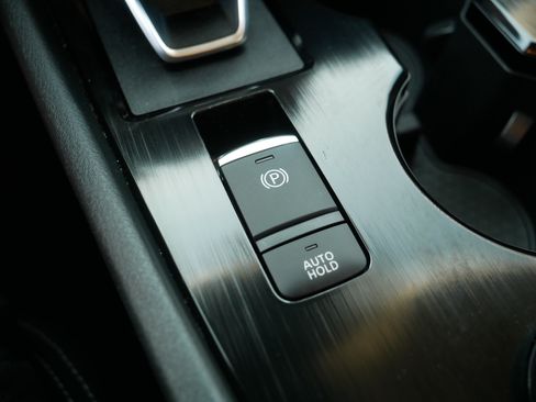 Certified 2023 Nissan Rogue SV AWD/4WD image 32
