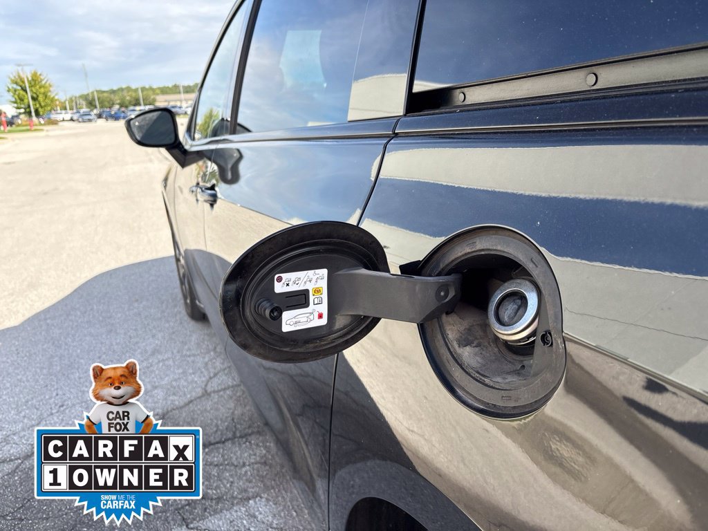 Used 2020 Chrysler Pacifica Touring w/ Advanced Safetytec Group FWD image 5