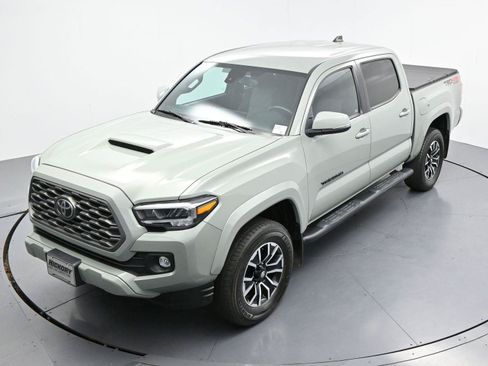 Used 2023 Toyota Tacoma TRD Sport AWD/4WD image 36