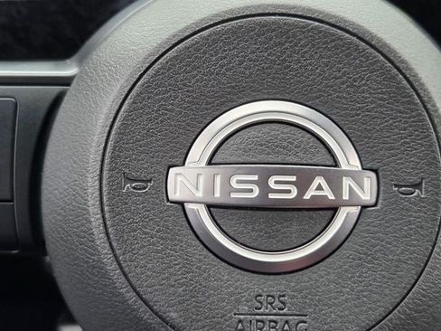 Used 2025 Nissan Kicks SV FWD image 31
